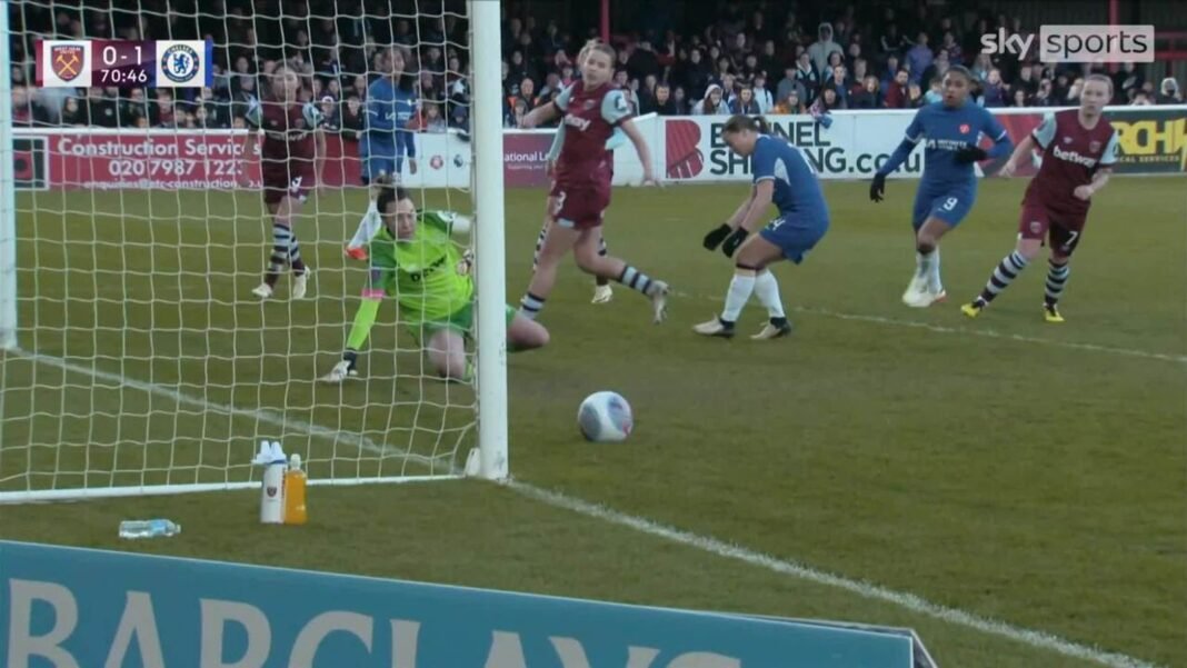 ‘Upright saves West Ham’ | Ramirez comes close | Football News | Sky Sports