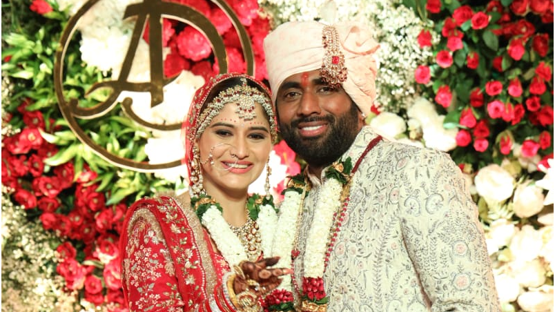 Arti Singh-Dipak Chauhan are married!