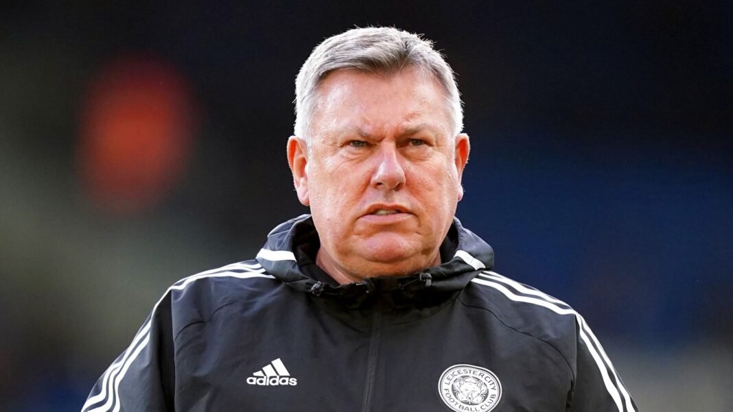 Craig Shakespeare: Former Leicester manager dies aged 60 | Football News | Sky Sports