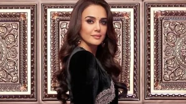 7 velvet sarees to rock this season