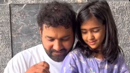 Rohit Sharma spends quality time with Samaira