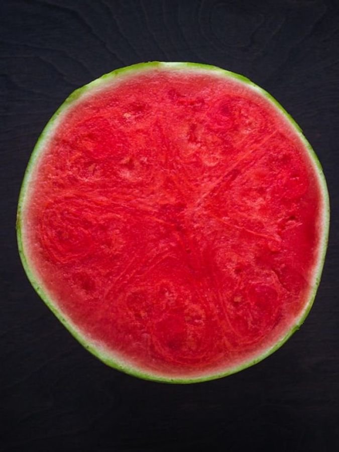 5 Fruits That Are Delicious and Naturally Seedless