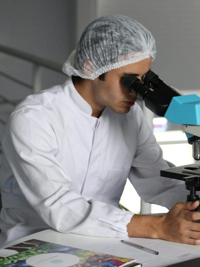 7 Career Options in Medical Field Without NEET 2025