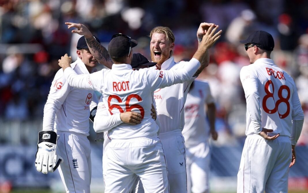 Players with most catches in Test cricket