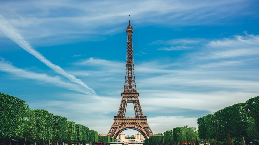 7 Most Powerful Countries in the World in 2025