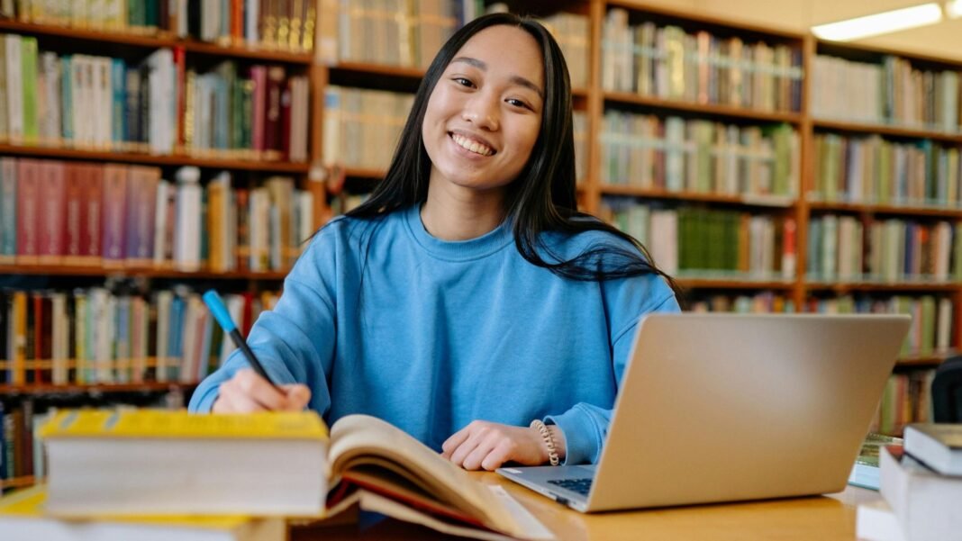 7 Daily Mistakes Students Make That Ruin Their Study Routine