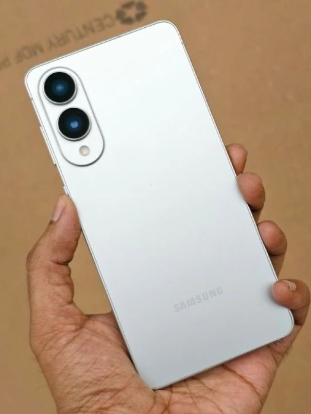 Samsung Galaxy S25 Edge price drop alert.  Is it worth it?