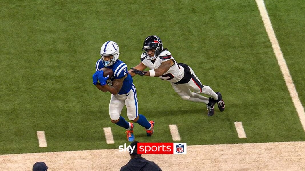 Josh Downs claims over-the-shoulder toe-tap catch