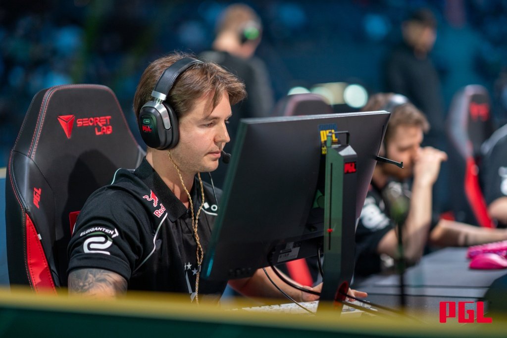 Dev1ce Reportedly Joining 100 Thieves in Planned Astralis CS Reunion