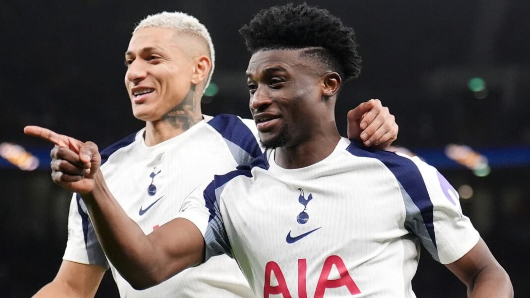 Spurs cruise to victory against Slavia Prague to close in on top eight