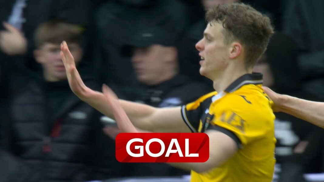 Livingston back in it as Smith equalises!