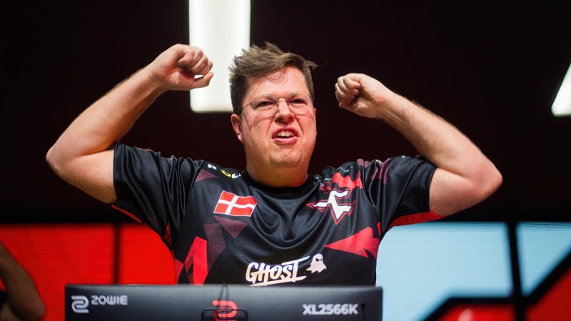 “It was sudden”: CS2 esports scene shocked as karrigan leaves FaZe Clan for Falcons
