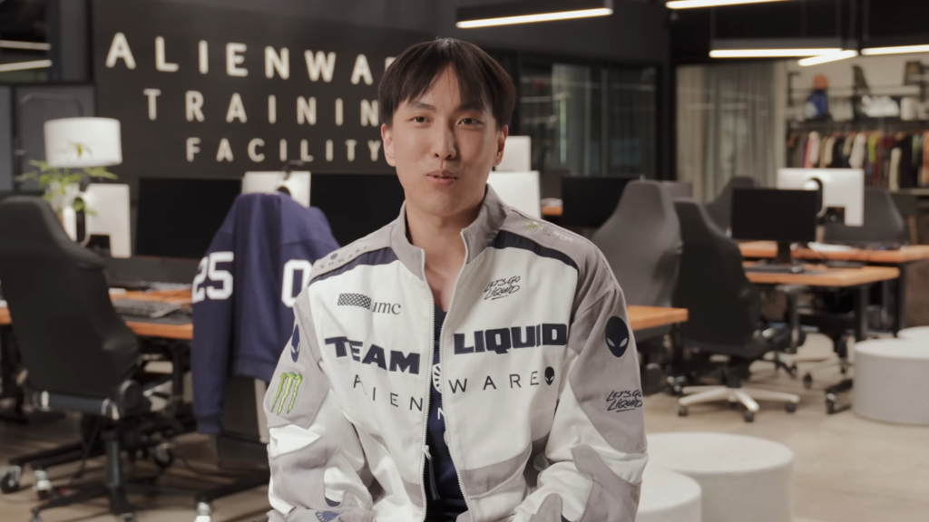 What year is this!? Doublelift rejoins Team Liquid