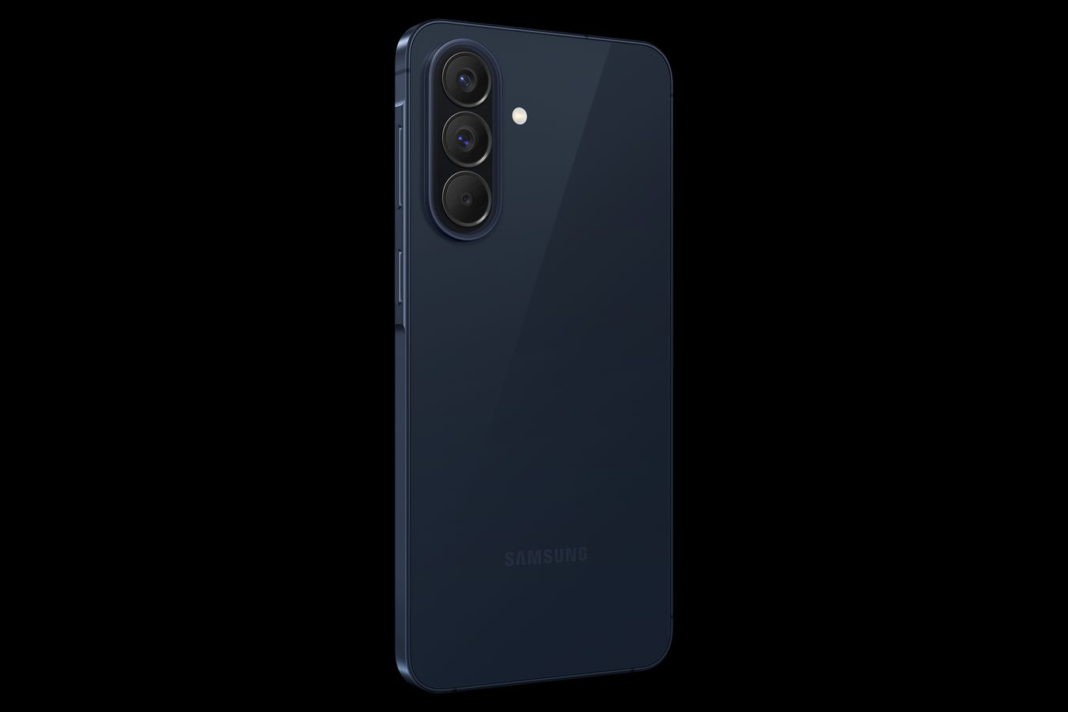 Samsung Galaxy A57 gets Rs 12,000 discount: Check the deal
