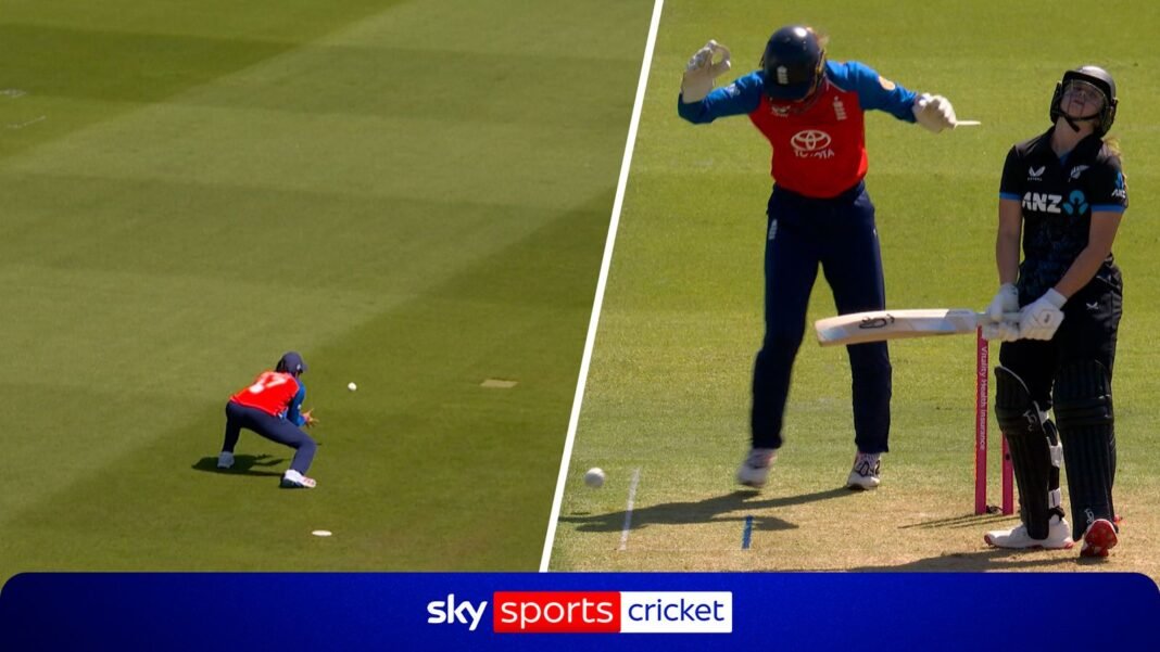 England remove two early against New Zealand in a series-decider in Hove