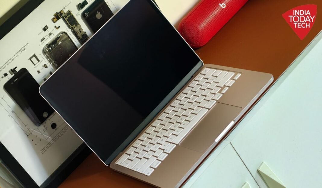 Apple MacBook Air M5 Chip available under Rs 99,999