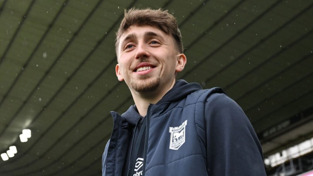 Rangers sign Neil following Sunderland exit