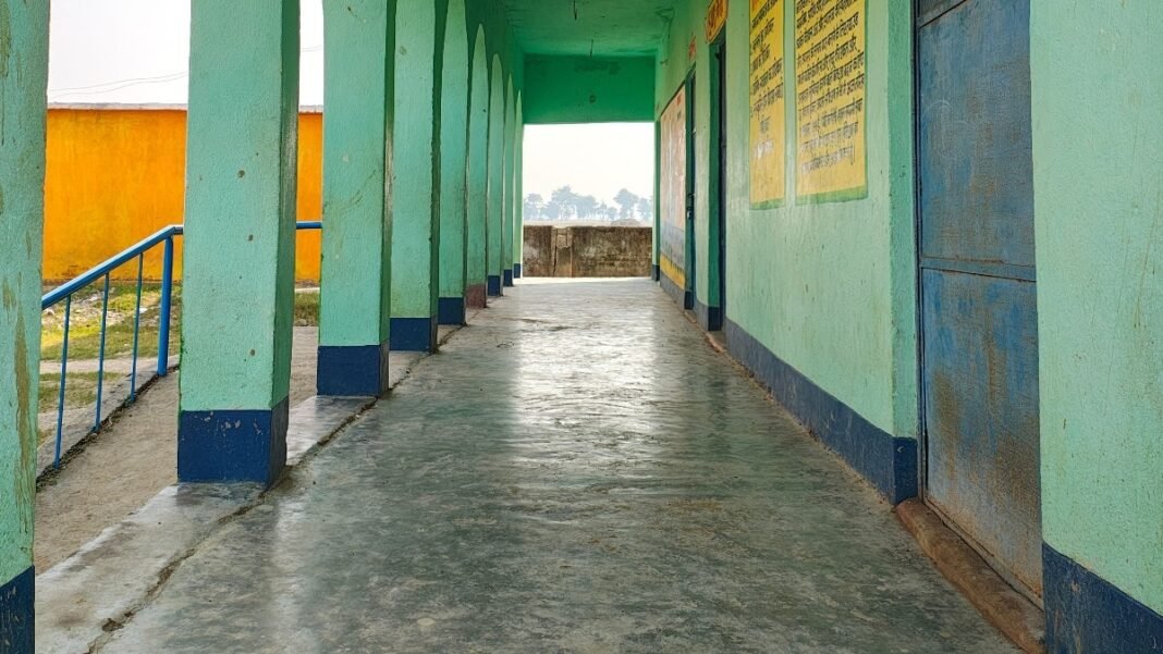 Ayodhya bans entry of outsiders, social media personnel in government schools
